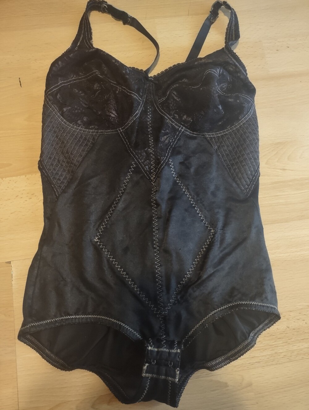 Vintage 1980s Black Lace-Detail Low Back Shapewear Bodysuit for Women